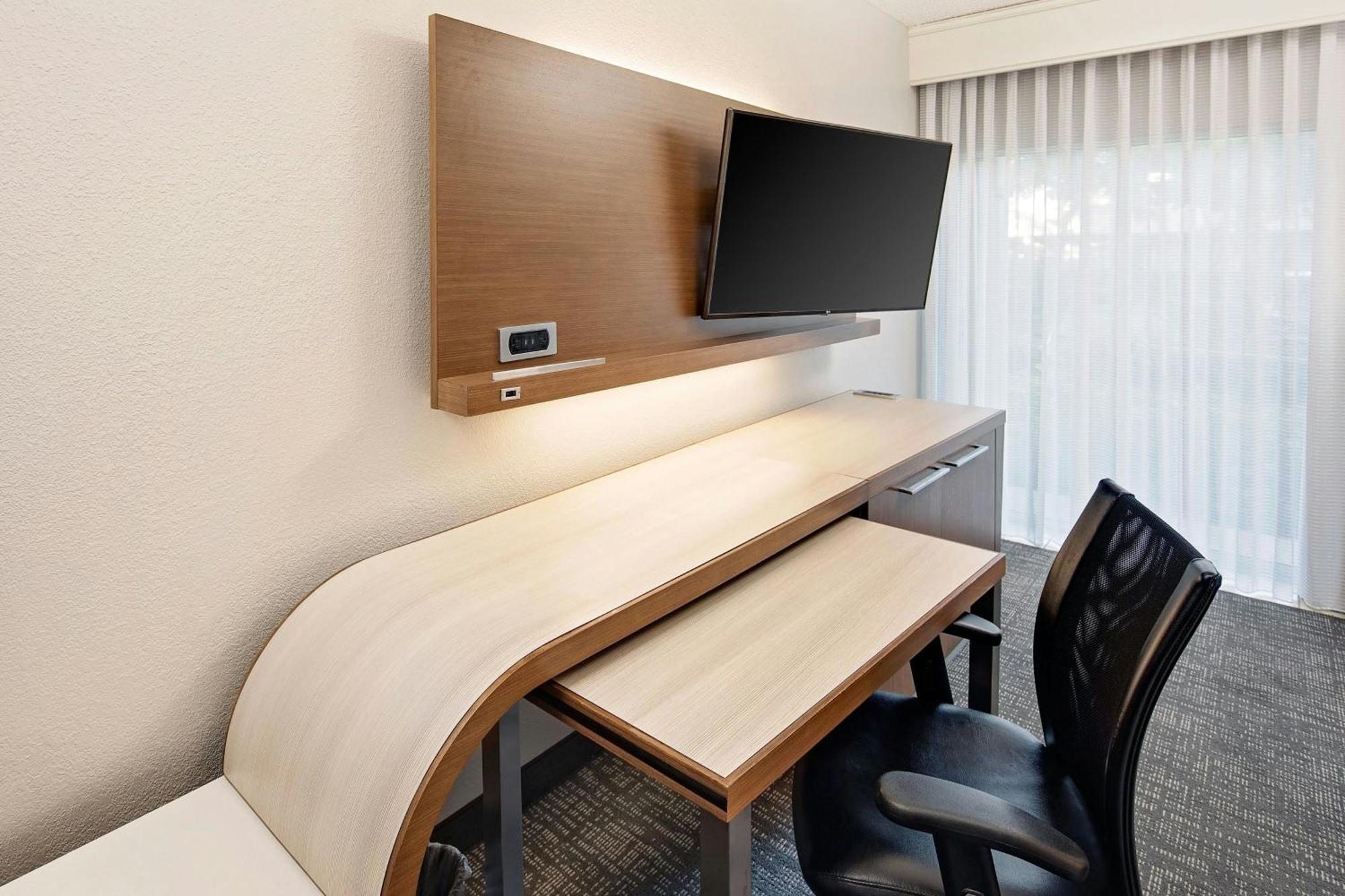 Courtyard By Marriott Fort Lauderdale North/Cypress Creek מראה חיצוני תמונה