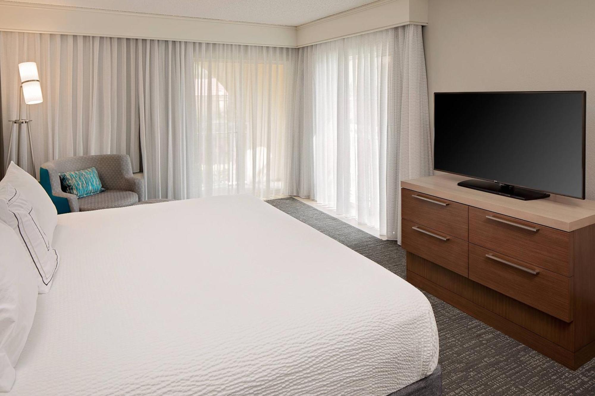 Courtyard By Marriott Fort Lauderdale North/Cypress Creek מראה חיצוני תמונה