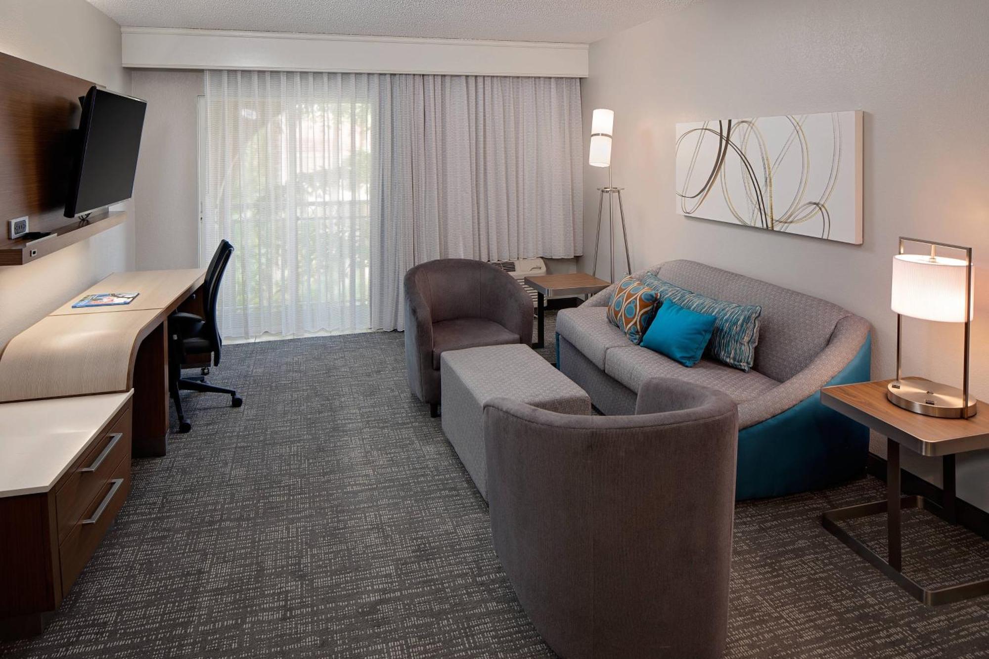 Courtyard By Marriott Fort Lauderdale North/Cypress Creek מראה חיצוני תמונה