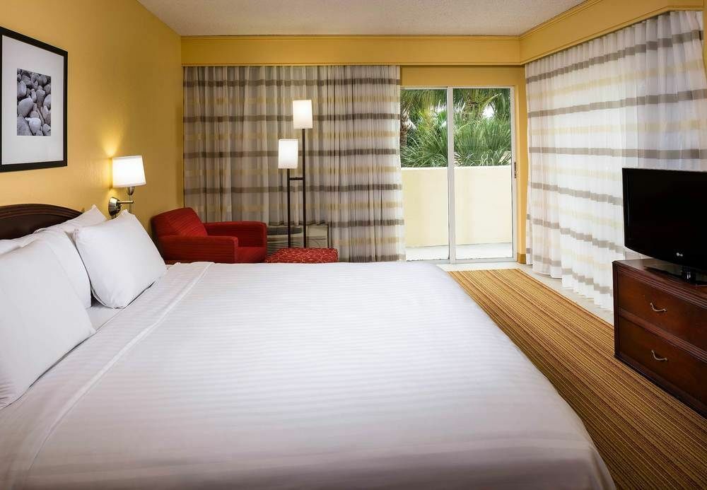 Courtyard By Marriott Fort Lauderdale North/Cypress Creek מראה חיצוני תמונה